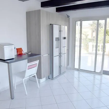 Le Clos Des Chenes Villa *